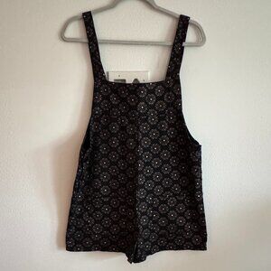 Geometric Flower Suspender Romper